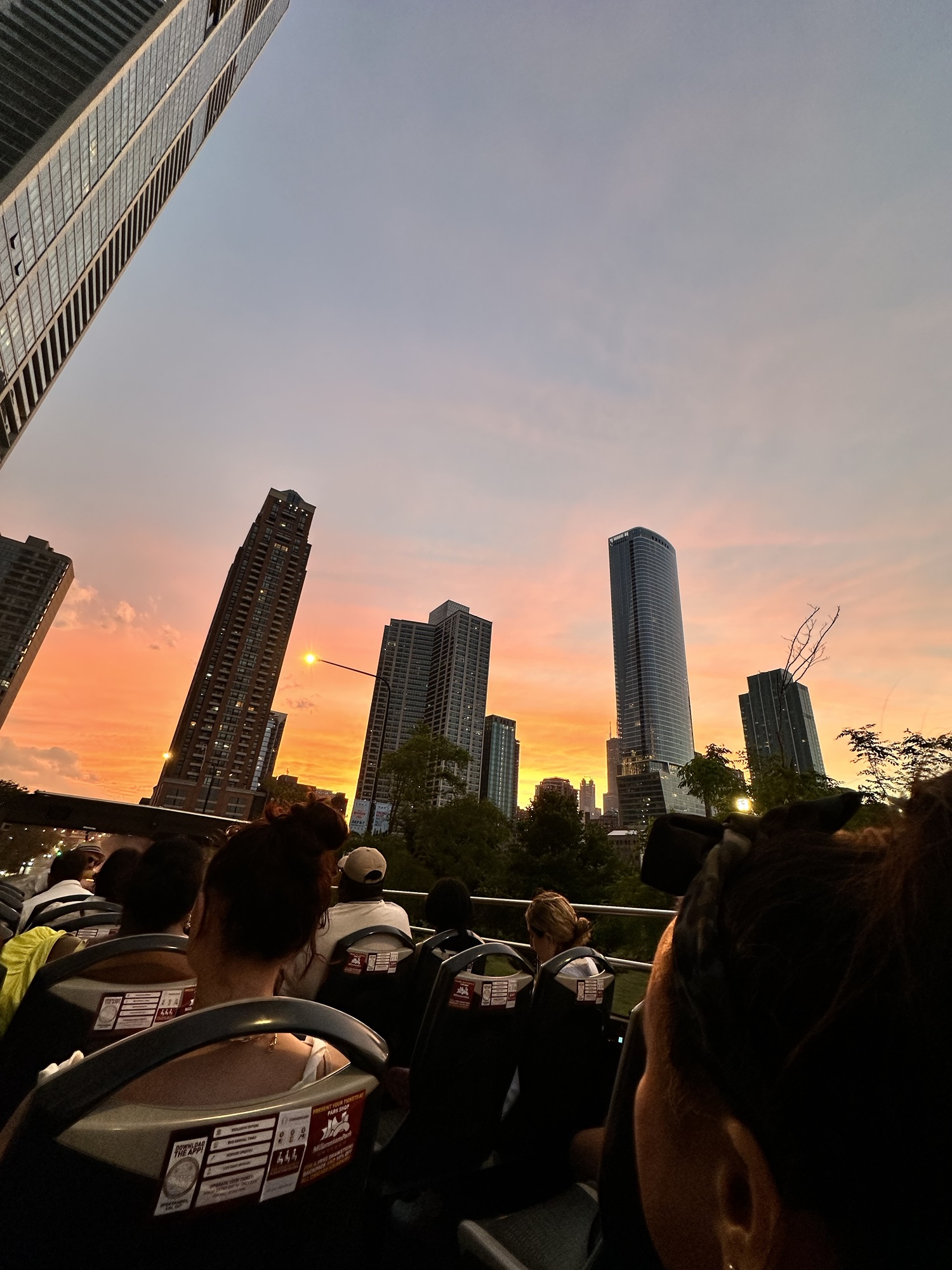 Touring Chicago at Sunset with Big Bus Tours